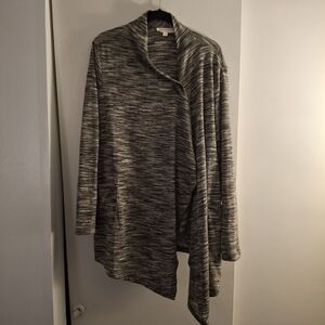 Alchemy Thread Heathered Gray Women's Asymmetrical Hem Sweater